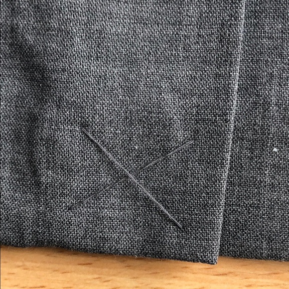 NWT Club Monaco Italian Wool Skirt in Grey - Picture 4 of 6